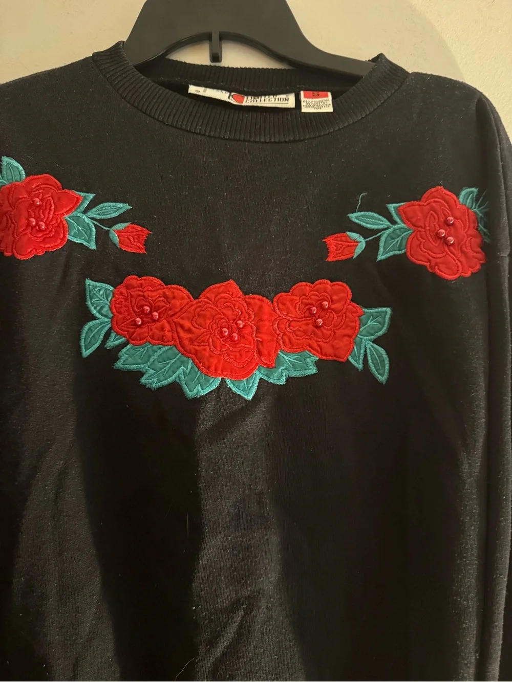 Vintage 1980s Gitano Collection black sweatshirt beaded rose embroidery Size S